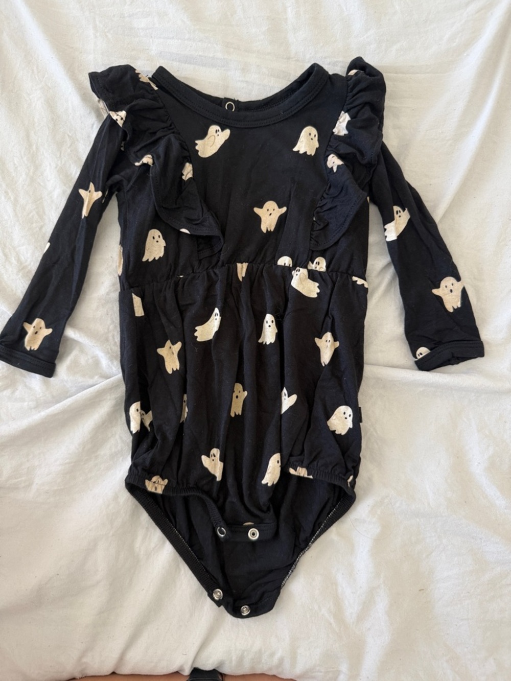 Kyte BABY Black Long-Sleeve One-Piece with Cream Ghost Print